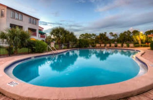 Gulf Lagoon Beach Condominio | Inn at St. Thomas Square by ZIA VR