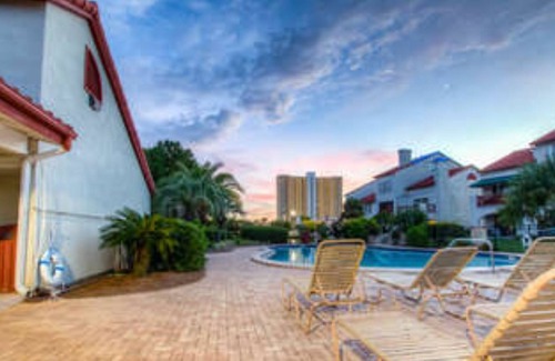 Gulf Lagoon Beach Condominio | Inn at St. Thomas Square by ZIA VR