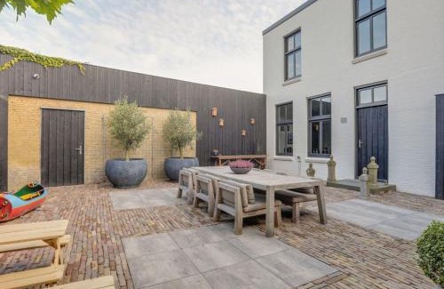 Ternaard Casa | Inn in Ternaard near Heritage