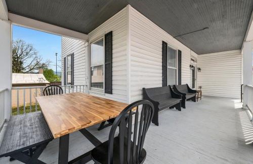 Luray Casa | Inn Luray, Walkable Greenway, Caverns and Park
