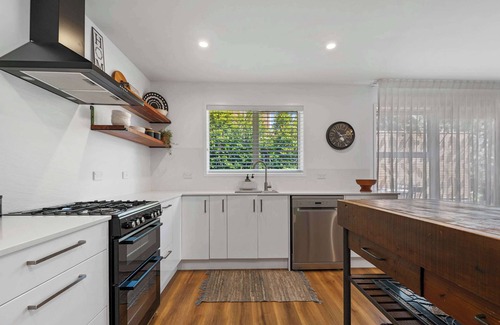 Springfield Casa | Inn McDowell | Modern 3 Bedroom in Springfield