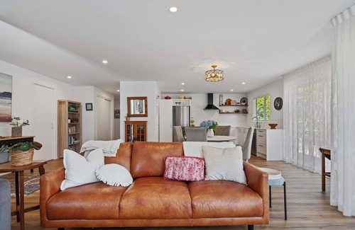 Springfield Casa | Inn McDowell | Modern 3 Bedroom in Springfield