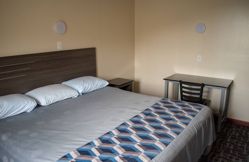 Lenoir City Hotel | Inn Of Lenoir Motor Lodge