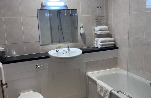 Portrush Hotel | Inn on the Coast