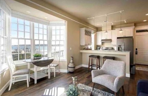 Blaine Apartamento | Inn on the Harbor Suite 301