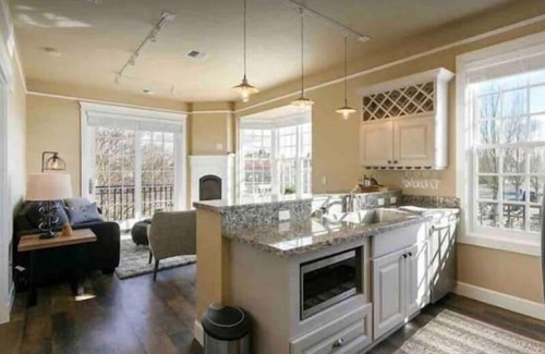 Blaine Apartamento | Inn on the Harbor Suite 301