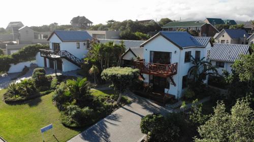 Wilderness Beach Casa | Inn2Wilderness Guesthouse