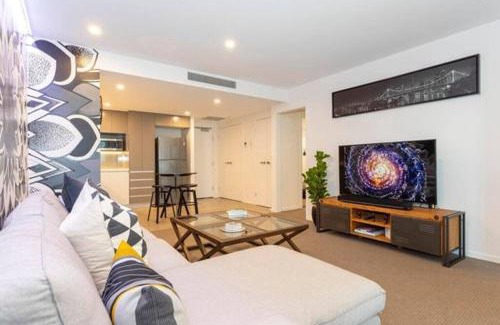 East Brisbane Apartamento | Inner city 1 bedroom Apartment with Rooftop pool and Parking - Serain Residences