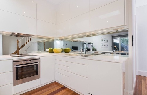 Chippendale Casa | INNER CITY GEM