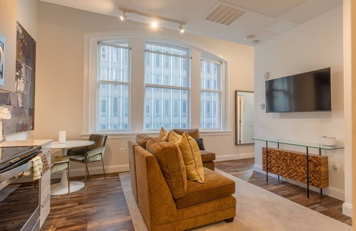 Downtown Baltimore Apartamento | Inner Harbor's Best Furnished Luxury Apartments 1 Bedroom Apts by Redawning