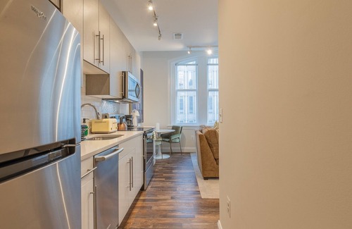 Downtown Baltimore Apartamento | Inner Harbor's Best Furnished Luxury Apartments 1 Bedroom Apts by Redawning