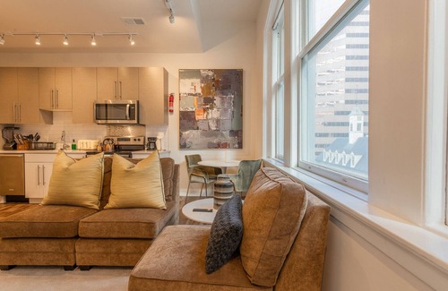 Downtown Baltimore Apartamento | Inner Harbor's Best Furnished Luxury Apartments 1 Bedroom Apts by Redawning