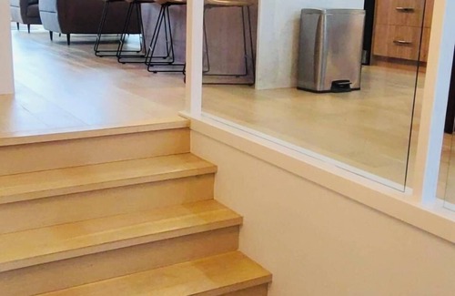 Parkhill-Stanley Park Casa | Innercity Luxury 3BR House with AC/ garage near Stampede/ Saddledome/ BMO/ MNP