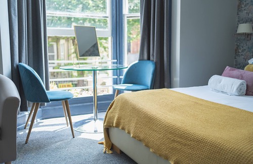 Kemptown Hotel | INNit Rooms Ocean Breeze