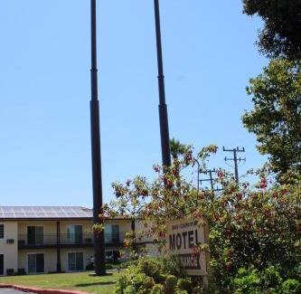 Salinas Hotel | Inns of California Salinas