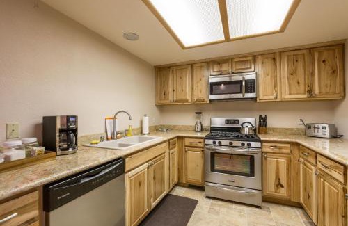 Yosemite West Casa | Inside Yosemite Winter Wonderland