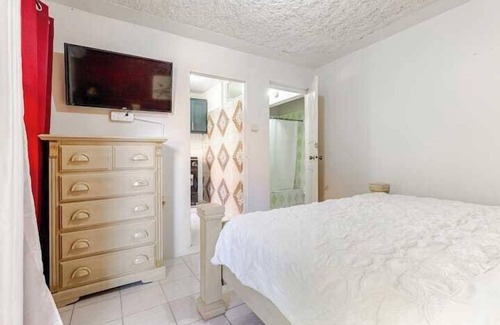 Tower Isle Cama Y Desayuno | Insight Studio at Csompo Silver Manor
