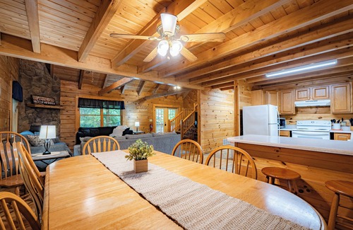 Hico Cabina | Insignificante Deluxe Cabin 4 BR