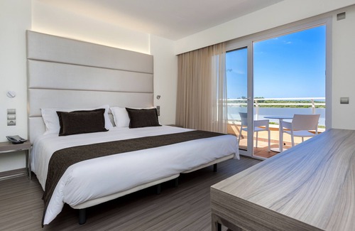 Cala Mandia Hotel | Insotel Cala Mandi­a Resort & Spa