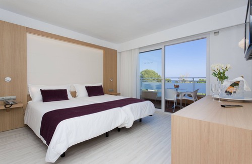 Cala Mandia Hotel | Insotel Cala Mandi­a Resort & Spa