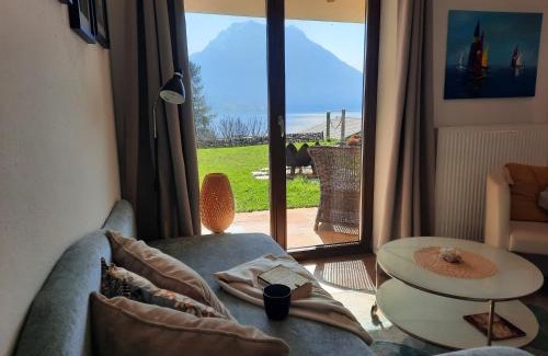 Altmuenster Apartamento | Inspiration - zwei Terrassen mit Seeblick und Garten