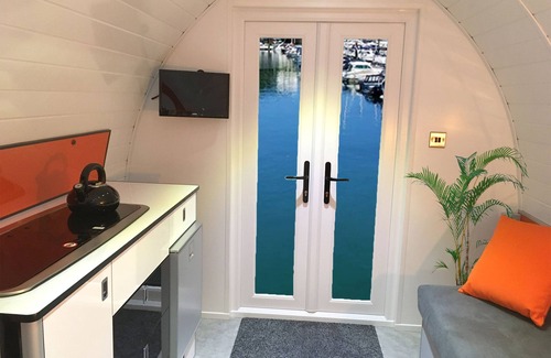 Brixham Alquiler De Eote | Encontrar inspiración con VISTAS Y ESTACIONAMIENTO GRATUITO