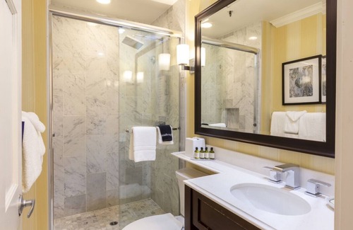 Carlsbad Village Complejo | Carlsbad Inn Semana del 4 de julio 2017 - 1 cama 1 baño para 4 personas (Unidad 335)