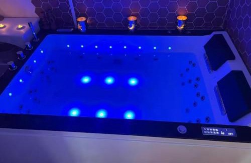 Saintry-sur-Seine Apartamento | Instant Douceur Suite Jacuzzi