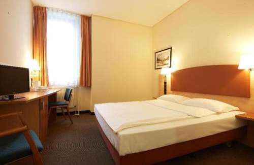Friedrichshain-Kreuzberg Hotel | IntercityHotel Berlin Ostbahnhof