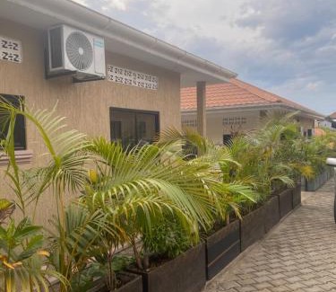 Entebbe Cama Y Desayuno | Interconnect Airport Cottages