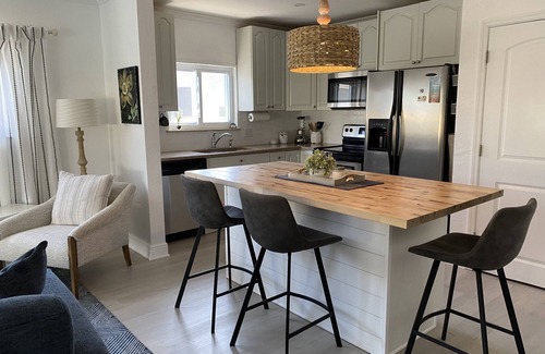 Capri Isle Condominio | Intercostal Condo, easy walk to Treasure Island Beach