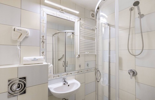 Swieradow-Zdroj Hotel | Interferie Aquapark Sport Hotel Malachit