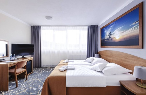 Swieradow-Zdroj Hotel | Interferie Aquapark Sport Hotel Malachit