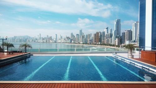 Pioneiros Apartamento | Internacional Residence c linda vista Beira Mar