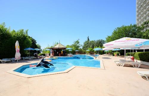 Primorski Hotel | International House of Journalists Resort