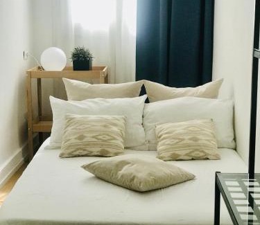 Ferrara Historic Centre Apartamento | Interno4home: In centro storico con posto auto