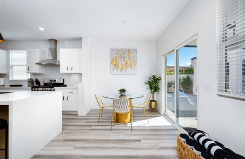 Coachella Casa | Interstellar w/Pool, Golf, & Game room/Sleeps 23!