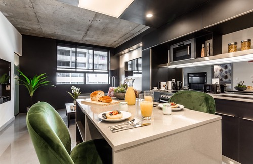 Shaughnessy Village Apartamento | Intimate Apartment with All Amenities
