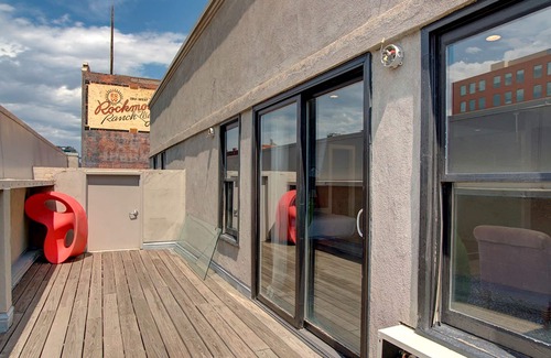 LoDo Apartamento | Intimate En Suite Studio