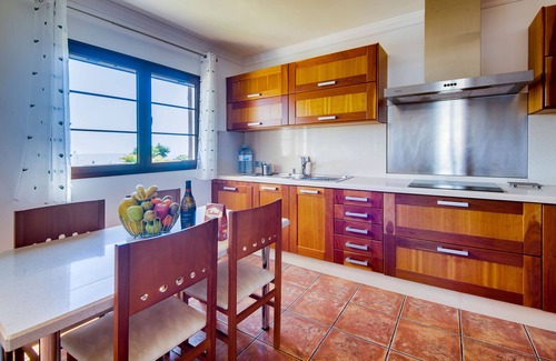 Tias Villa | Villa espaciosa con piscina privada, ideal para familias y grupos de adultos