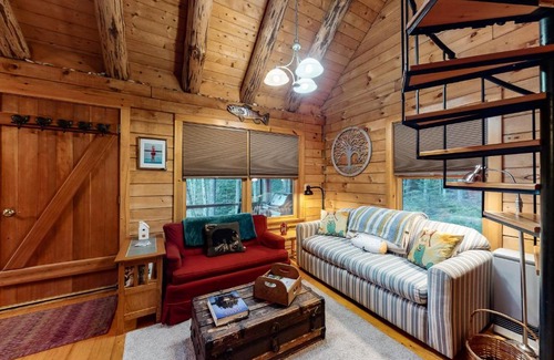 Tenants Harbor Casa | Into the Mystic