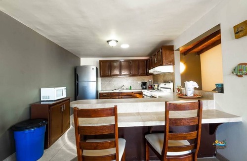 Verdugo Condominio | InTown Beach condo frente - condominio de Casey 1