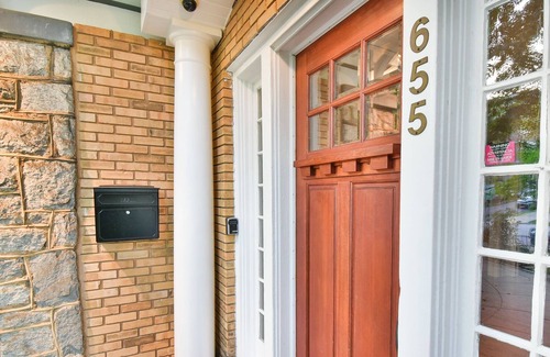 Poncey-Highland Casa | Intown Dream: Amazing Master and Chef's Kitchen