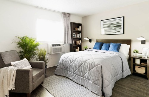 Rockrimmon Hotel | InTown Suites Extended Stay Colorado Springs