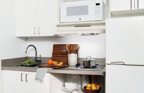 Buechel Apartamento | InTown Suites Extended Stay Louisville KY - Preston Hwy