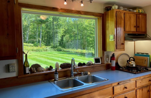 Bridgewater Corners Casa | Intrepid Angel Farm Cottage on 132 Acres Close to Killington Views, Pond, & Cozy Charm