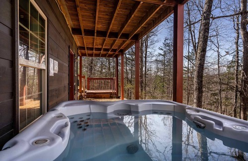 Blairsville Cabina | Intro Rate Fantastic mountain views from the deck with Hot Tub, Fire Pit