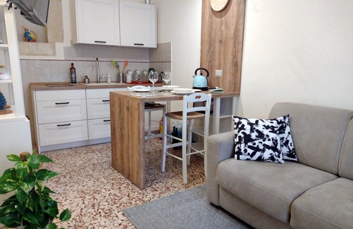 Ragusa Apartamento | Inviting 1-bed Apartment in Ragusa