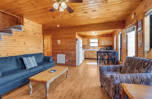 Byrdstown Cabina | Inviting 2 Bed 2 Story Chalet w/ Dale Hollow Access! #22