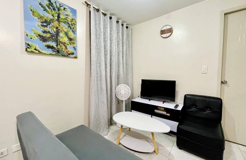 Valenzuela Apartamento | Inviting 2-bed Apartment in Mandaluyong